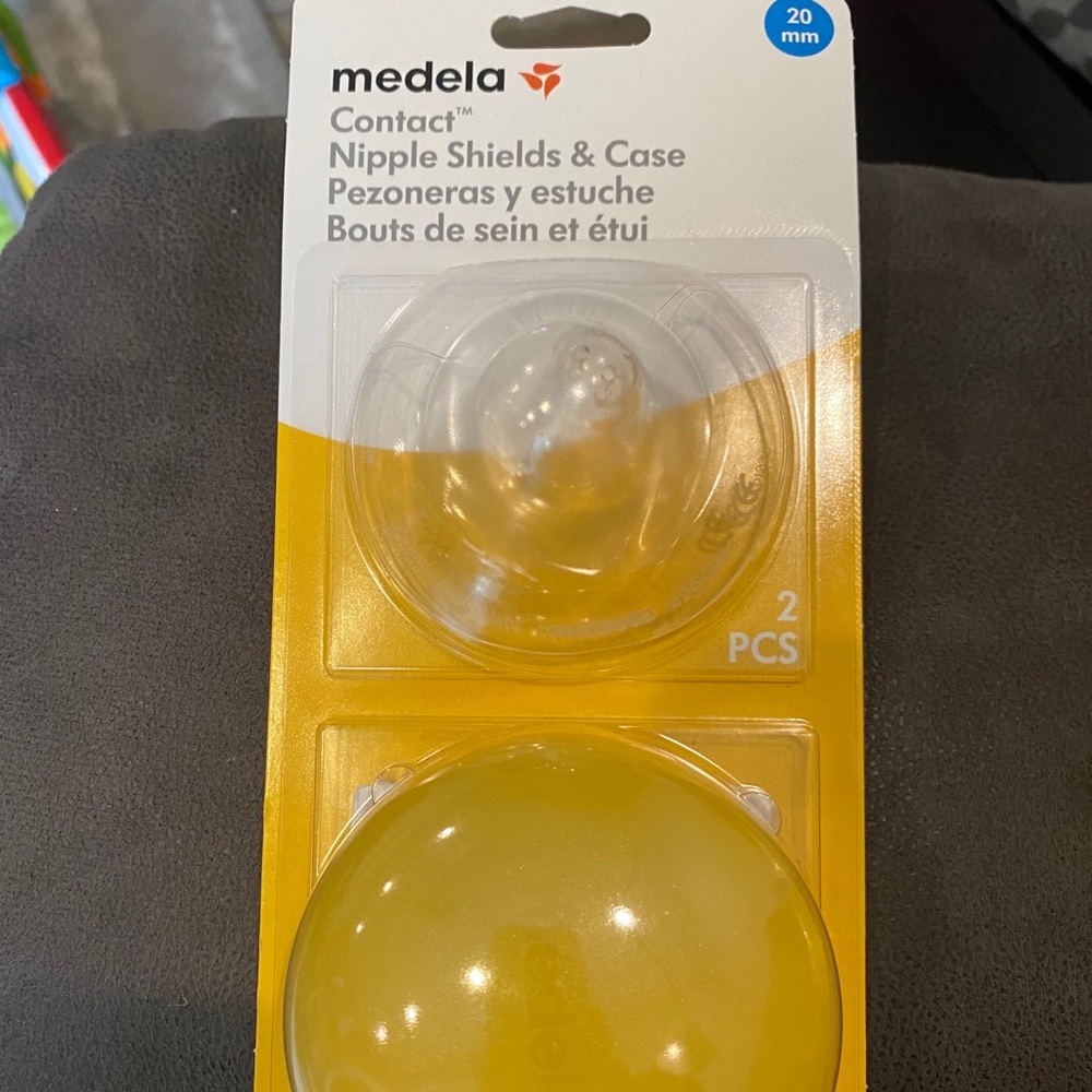 Medela nipple shield and case 20mm